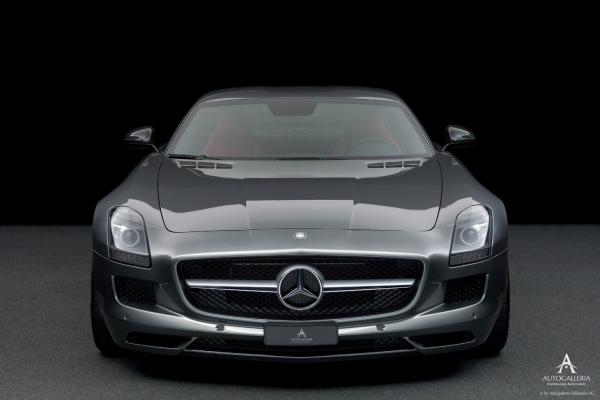 Mercedes Benz AMG SLS